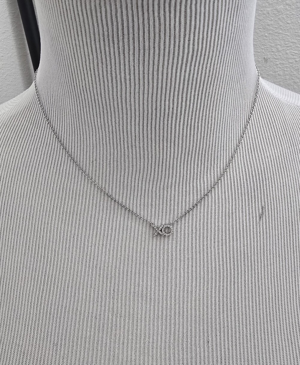 "XO" banana republic necklace